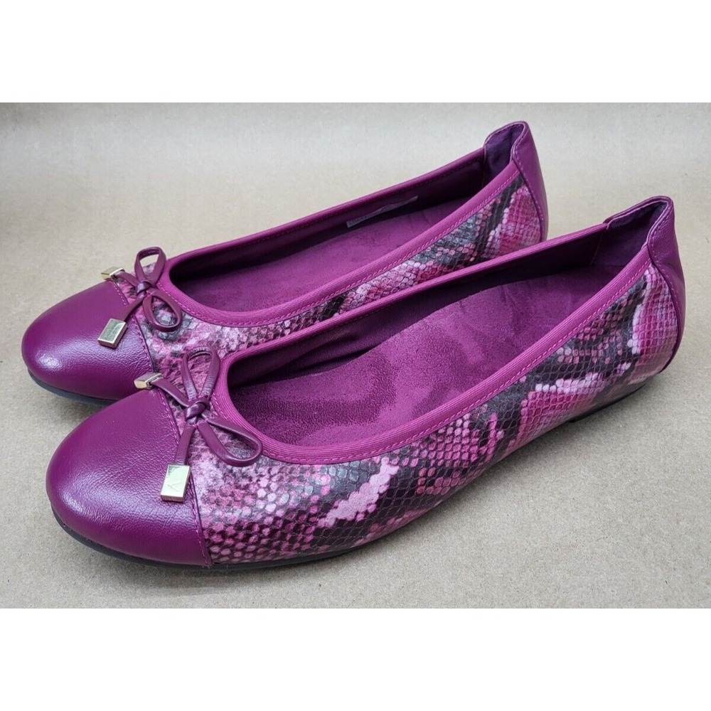 Vionic "Minna" Snake Leather Sz 10 Womens Shoes Ballet Flats Fuchsia Purple